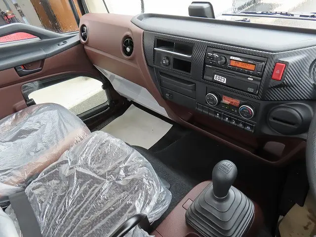 日野 レンジャー 2KG-GC2ABA(2WD)の写真15