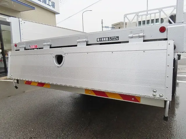 日野 レンジャー 2KG-GC2ABA(2WD)の写真33