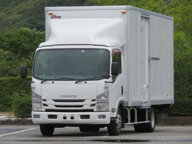 いすゞ エルフ TRG-NPR85AN(2WD)の写真1