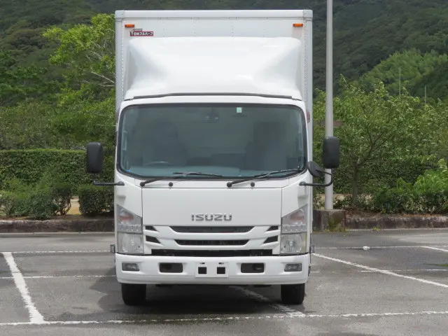 いすゞ エルフ TRG-NPR85AN(2WD)の写真5