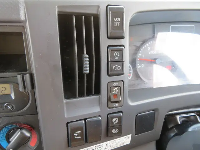 いすゞ エルフ TRG-NPR85AN(2WD)の写真15