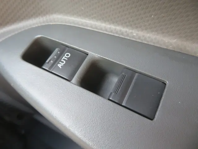 いすゞ エルフ TRG-NPR85AN(2WD)の写真18
