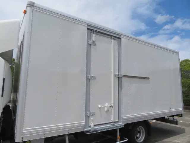 いすゞ エルフ TRG-NPR85AN(2WD)の写真27