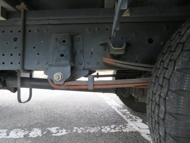 いすゞ エルフ TRG-NPR85AN(2WD)の写真45