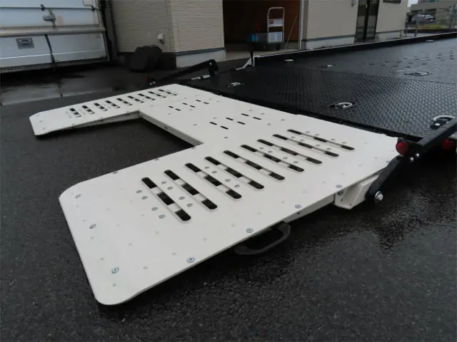 三菱 ファイター 2KG-FK65F(2WD)の写真31