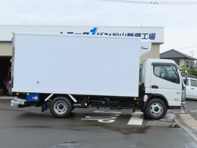 三菱 キャンター 2RG-FEB80(2WD)の写真5