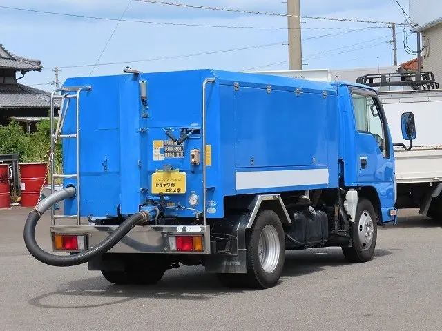 いすゞ エルフ SKG-NKR85AN(2WD)の写真2