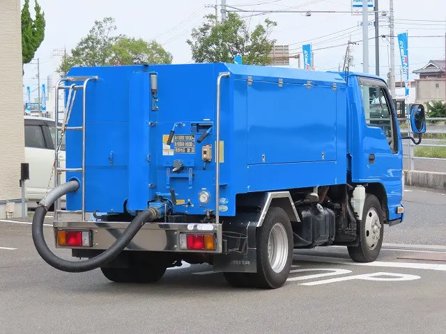 いすゞ エルフ SKG-NKR85AN(2WD)の写真3