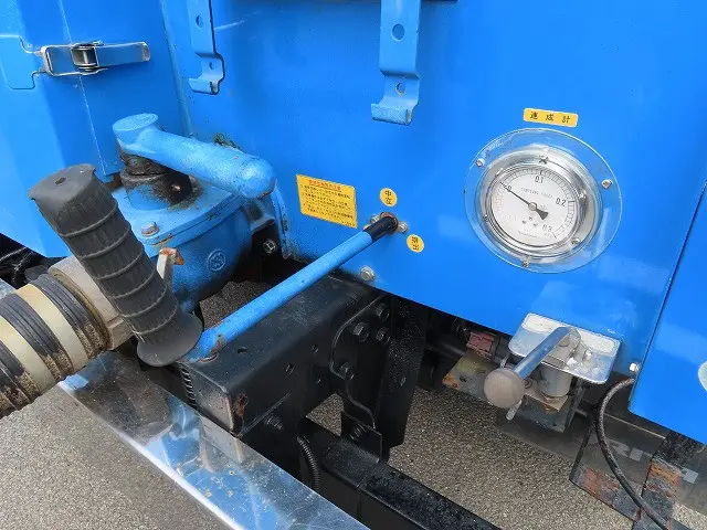 いすゞ エルフ SKG-NKR85AN(2WD)の写真31