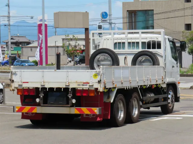 三菱 ファイター 2DG-FQ62F(6x4)の写真2