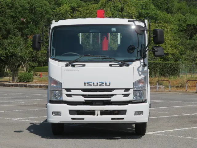 いすゞ フォワード 2PG-FRR90S1(2WD)の写真5