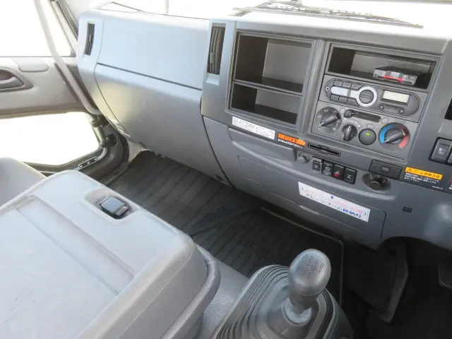 いすゞ フォワード 2PG-FRR90S1(2WD)の写真17