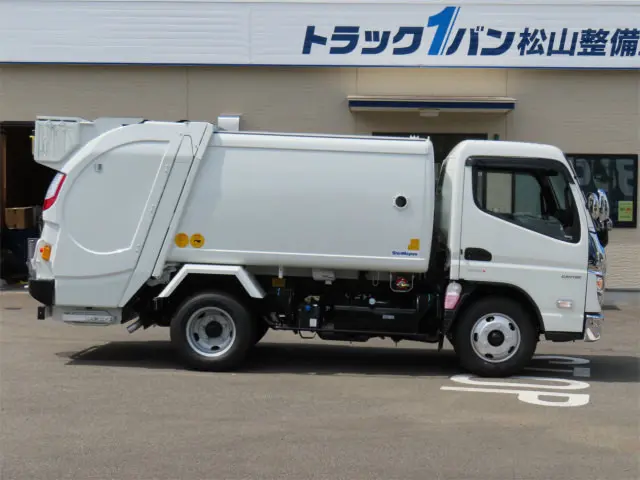 三菱 キャンター 2RG-FEAV0(2WD)の写真5