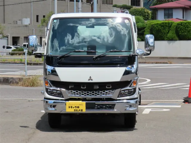 三菱 キャンター 2RG-FEAV0(2WD)の写真6