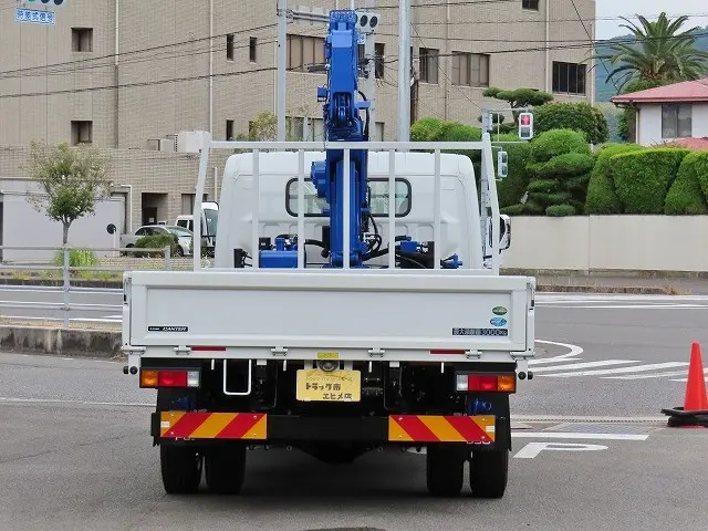 三菱 キャンター 2RG-FEB80(2WD)の写真7