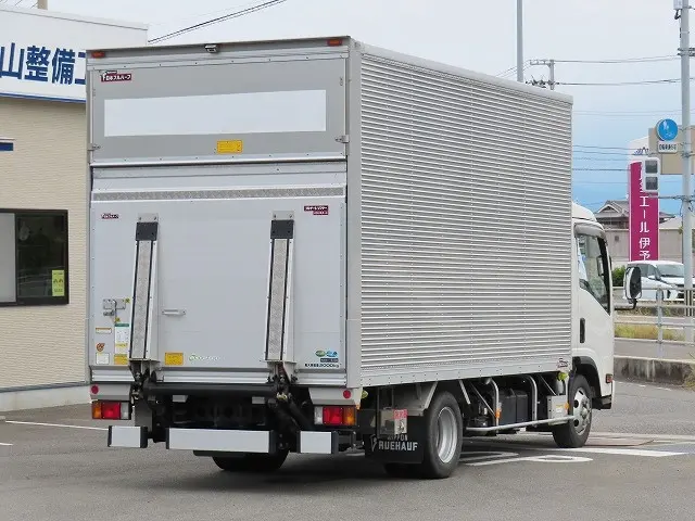 いすゞ エルフ 2RG-NPR88AN(2WD)の写真3