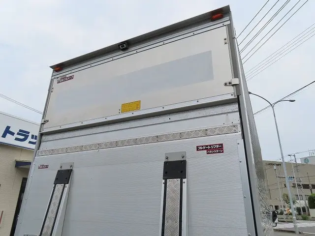 いすゞ エルフ 2RG-NPR88AN(2WD)の写真31