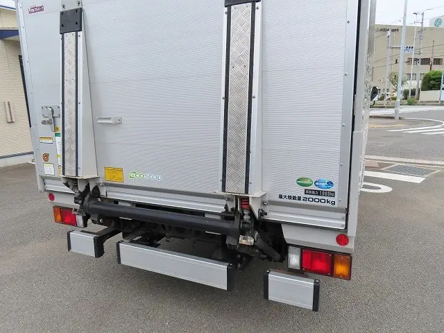 いすゞ エルフ 2RG-NPR88AN(2WD)の写真32