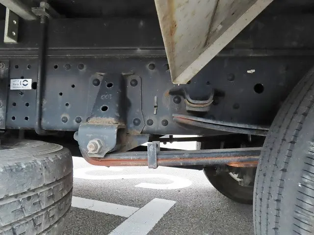 いすゞ エルフ 2RG-NPR88AN(2WD)の写真48