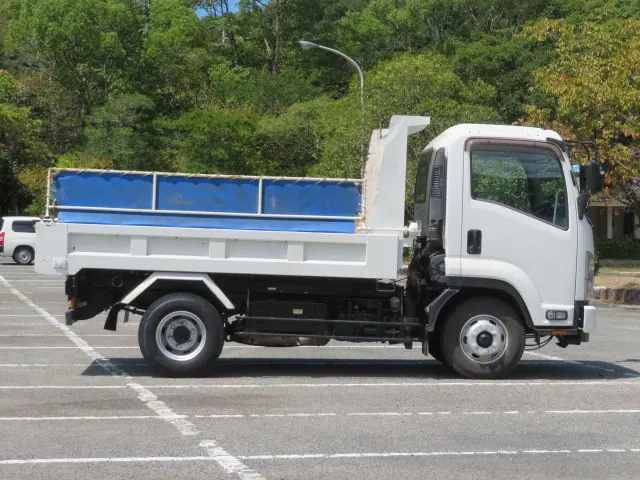 いすゞ フォワード 2RG-FRR90S1(2WD)の写真4