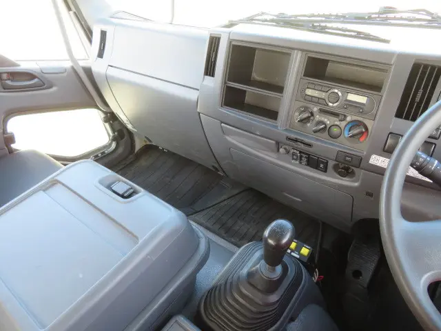 いすゞ フォワード 2RG-FRR90S1(2WD)の写真15