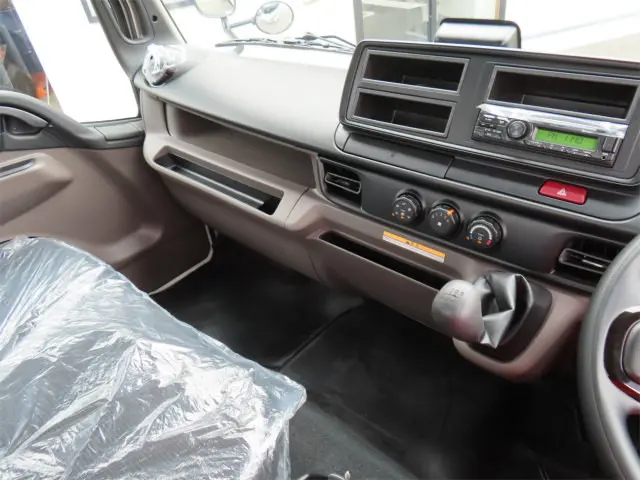 三菱 キャンター 2RG-FEB80(2WD)の写真14