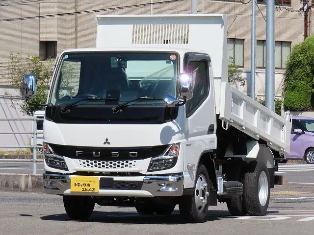 三菱 キャンター 2RG-FBA60(2WD)の写真1