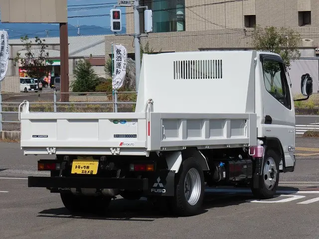 三菱 キャンター 2RG-FBA60(2WD)の写真2