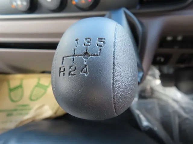 三菱 キャンター 2RG-FBA60(2WD)の写真20