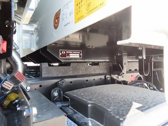 三菱 キャンター 2RG-FBA60(2WD)の写真41