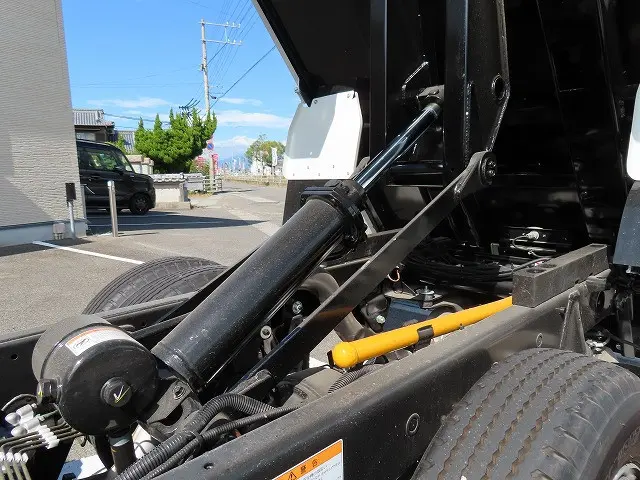 三菱 キャンター 2RG-FBA60(2WD)の写真47