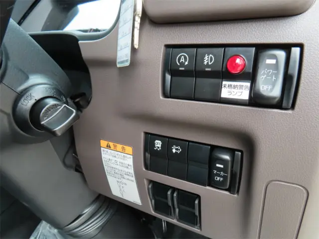 三菱 キャンター 2RG-FEB80(2WD)の写真13