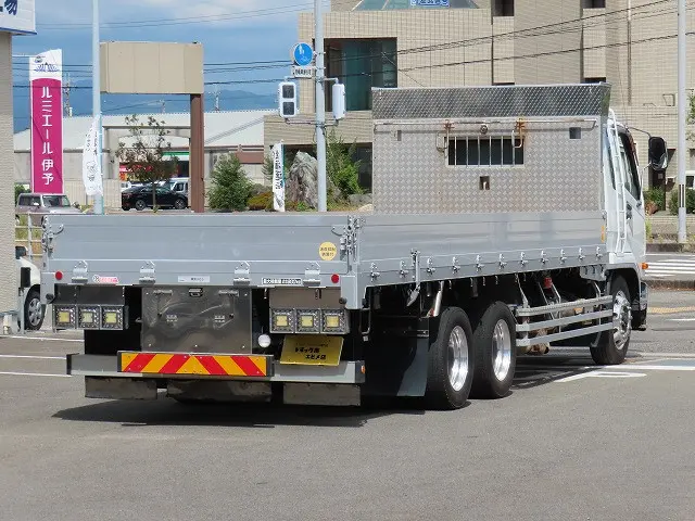 三菱 ファイター QDG-FQ62F(6x4)の写真2