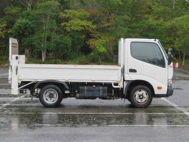 トヨタ ダイナ TPG-XZC605(2WD)の写真4