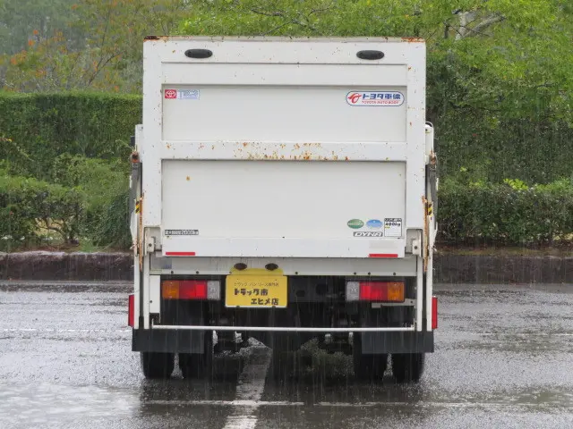 トヨタ ダイナ TPG-XZC605(2WD)の写真7