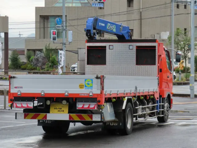 三菱 ファイター 2KG-FK62FZ(2WD)の写真2