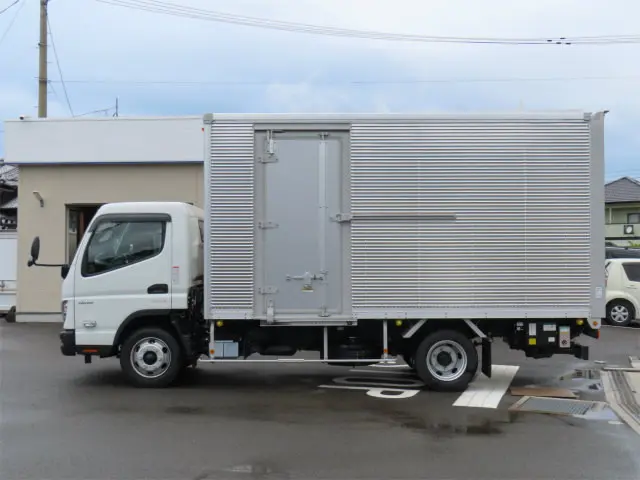 三菱 キャンター 2PG-FEB80(2WD)の写真3