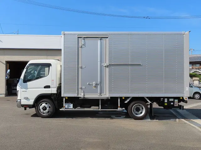 三菱 キャンター 2PG-FEB80(2WD)の写真3