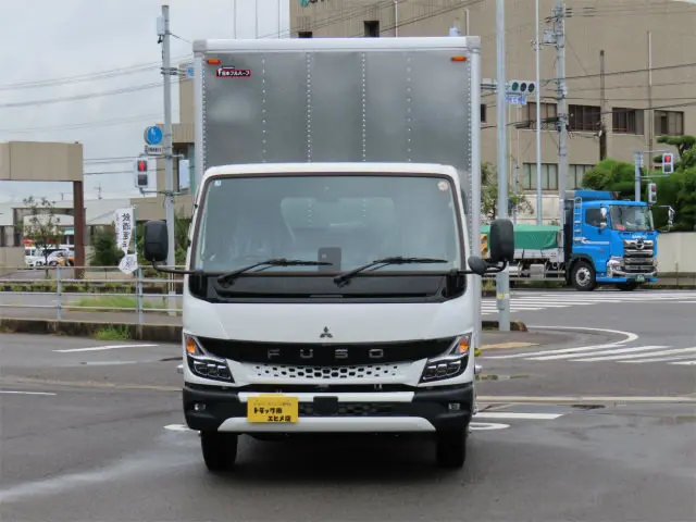 三菱 キャンター 2PG-FEB80(2WD)の写真5