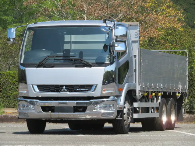 三菱 ファイター 2DG-FQ62F(6x4)の写真1