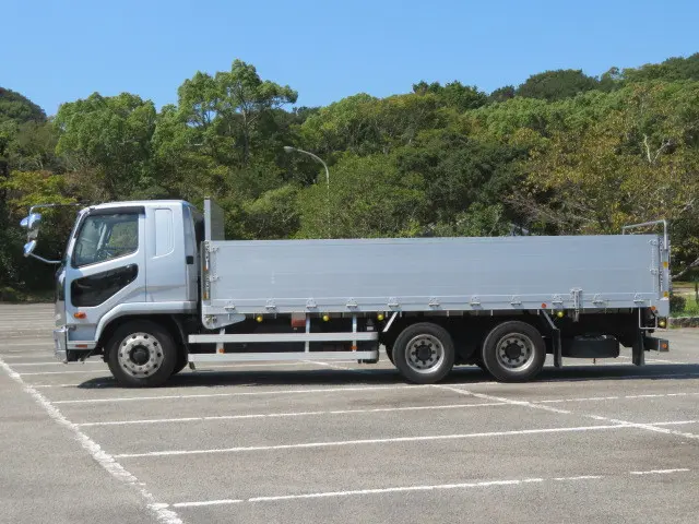 三菱 ファイター 2DG-FQ62F(6x4)の写真3