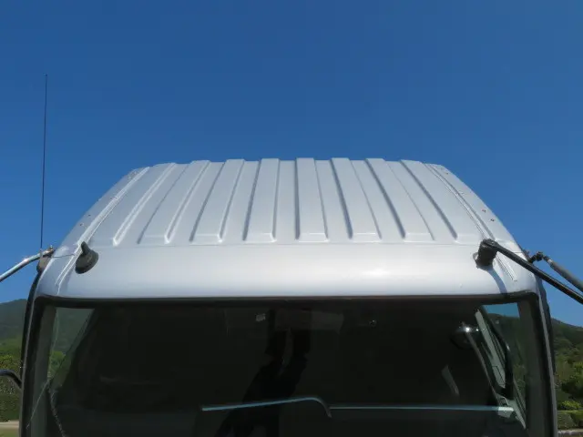 三菱 ファイター 2DG-FQ62F(6x4)の写真6