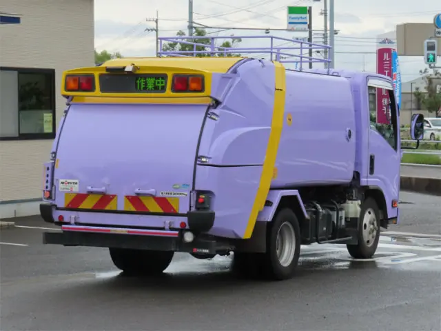 いすゞ エルフ TPG-NMR85N(2WD)の写真2