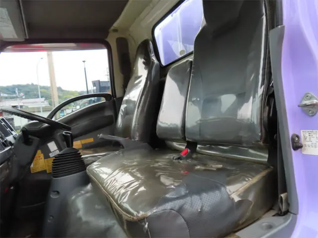 いすゞ エルフ TPG-NMR85N(2WD)の写真10