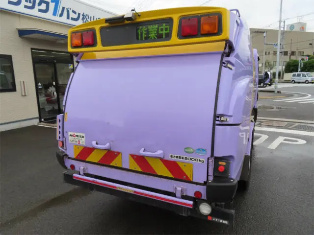 いすゞ エルフ TPG-NMR85N(2WD)の写真30
