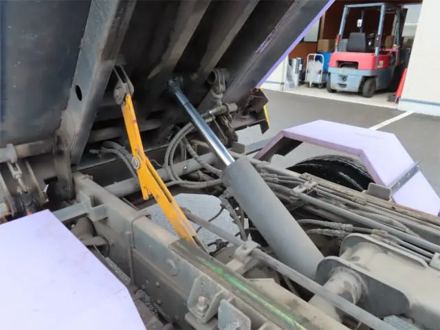 いすゞ エルフ TPG-NMR85N(2WD)の写真48