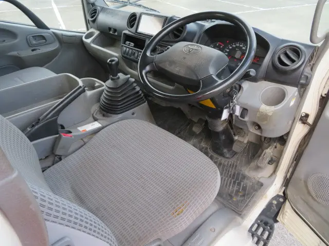 トヨタ ダイナ TKG-XZU685(4WD)の写真8