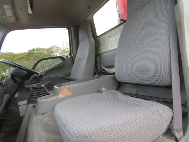 トヨタ ダイナ TKG-XZU685(4WD)の写真9