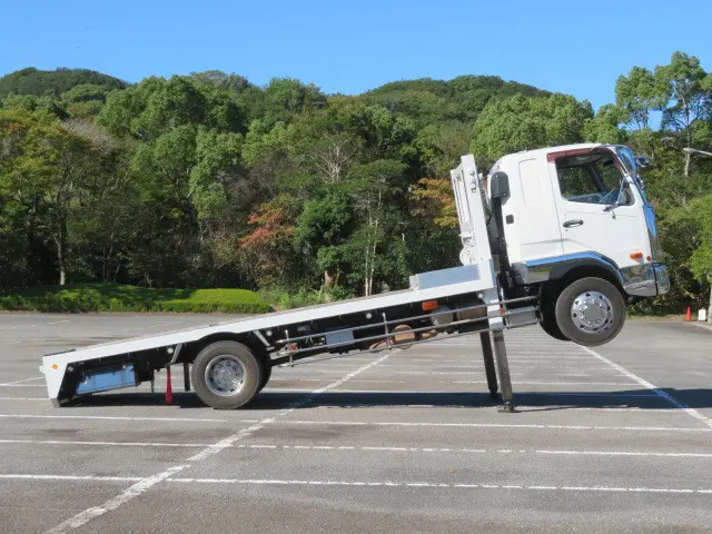 三菱 ファイター QKG-FK62FZ(2WD)の写真8