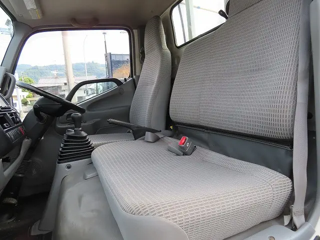 トヨタ ダイナ TKG-XZC605(2WD)の写真12